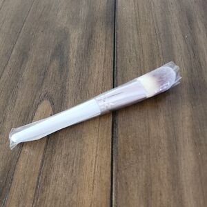 Nwt Powder Makeup Brush
